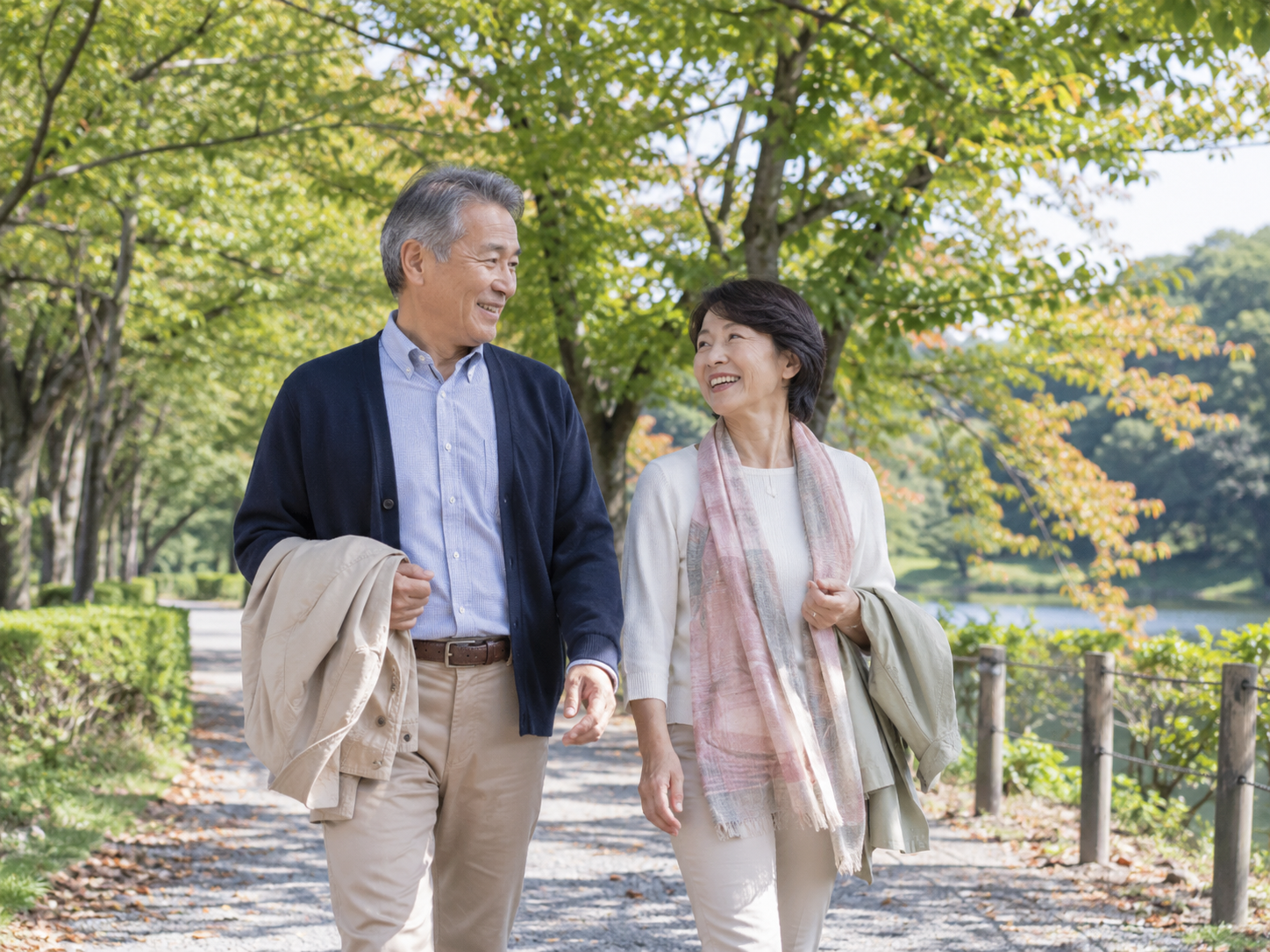 季節の移ろいを感じながら歩く二人の日常
